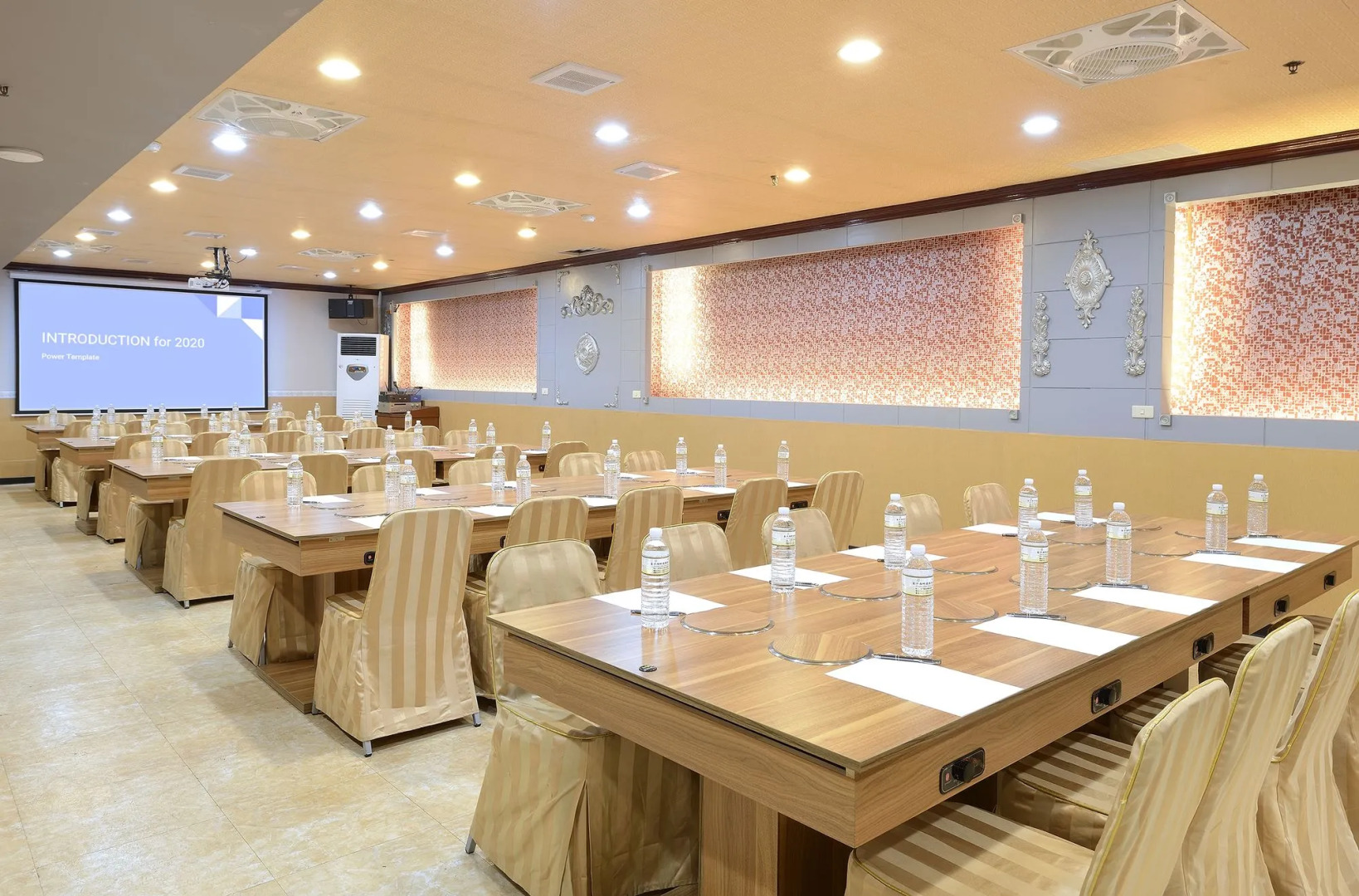 Jinsa Lakeside View Resort