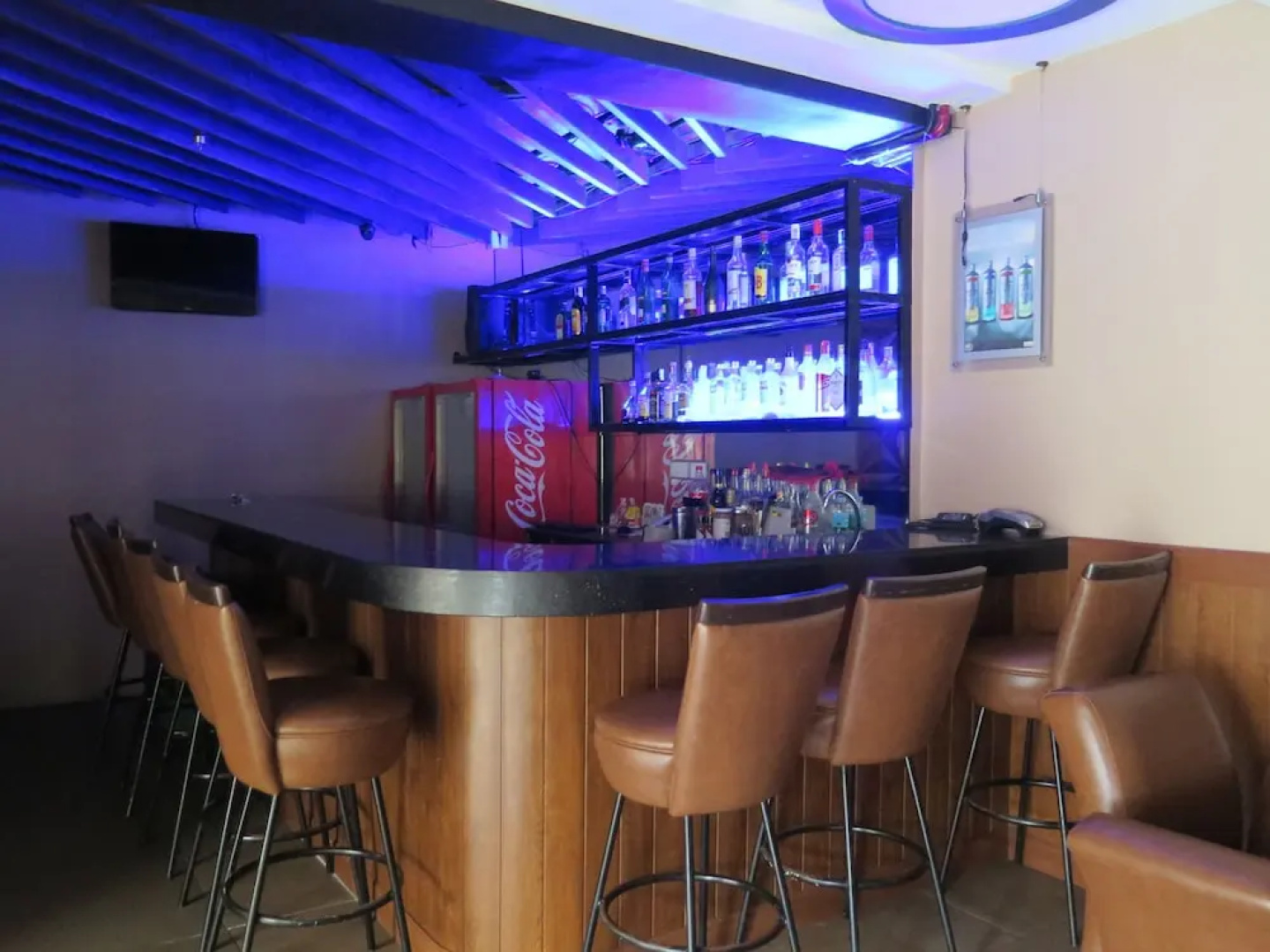 Circle Inn - Iloilo City Center