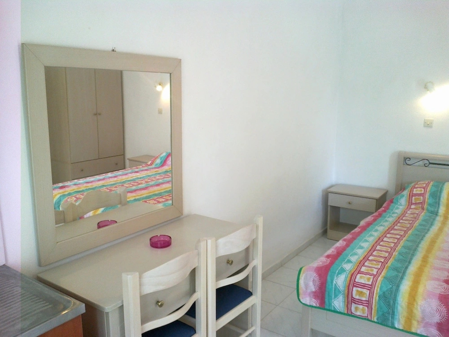 Harris Studios & Apts