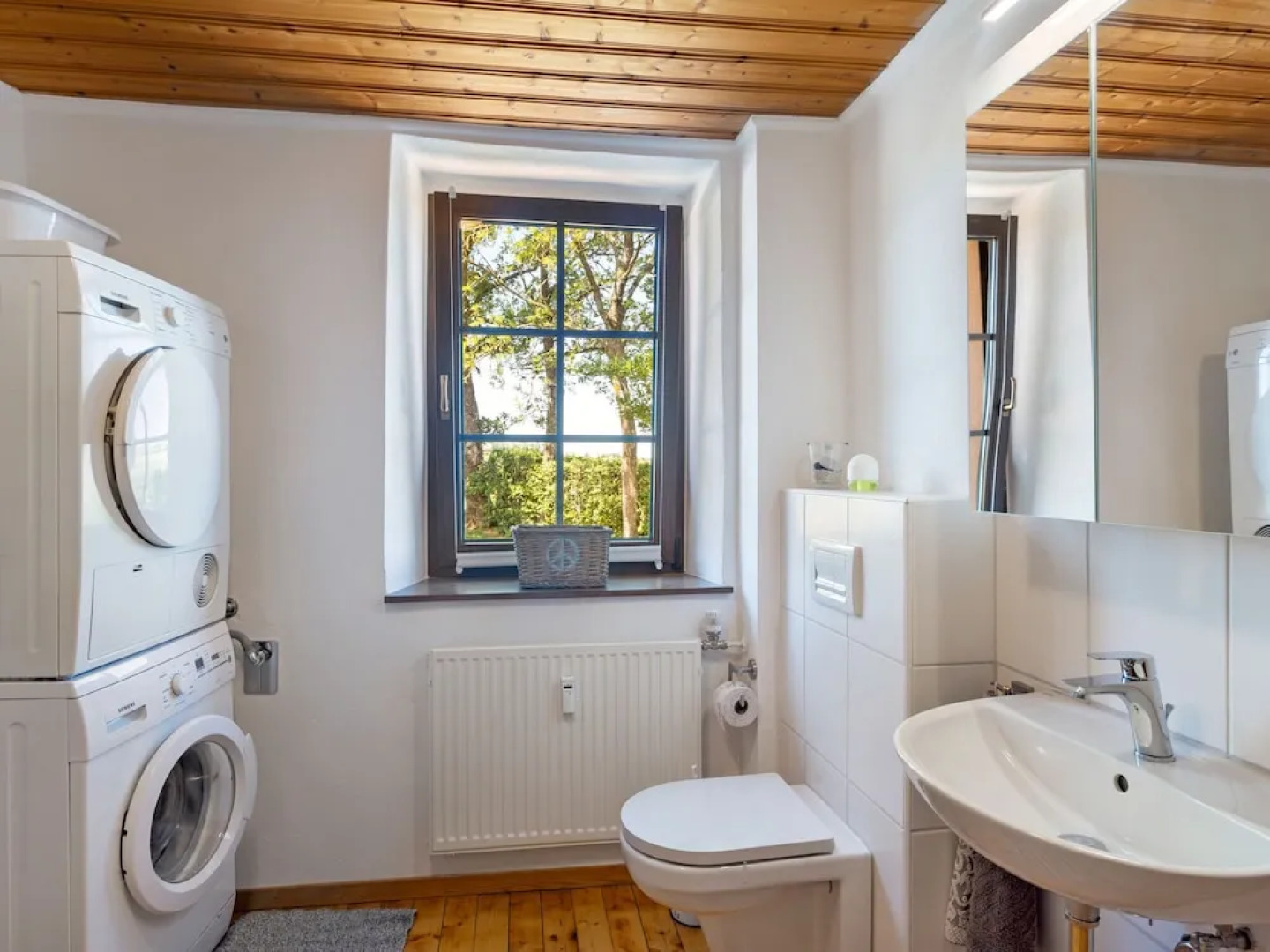 Amazing Holiday Home in Plütscheid with Garden