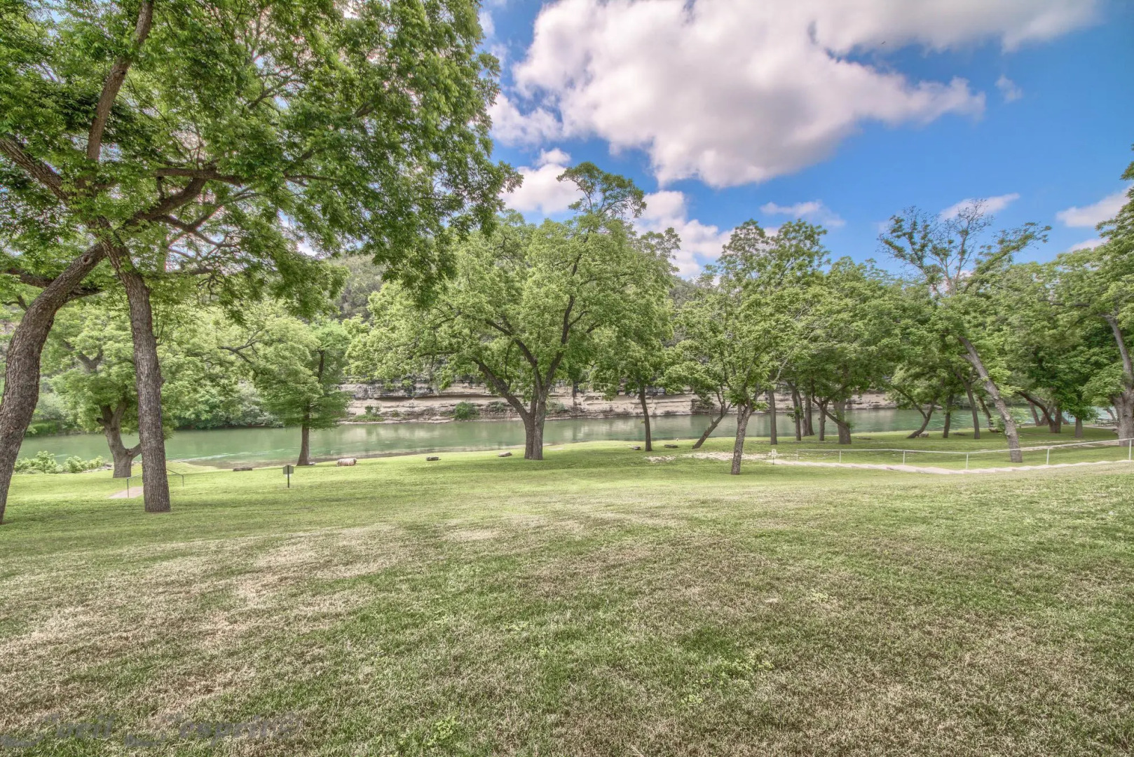 Rio Refuge RG 105 in Canyon Lake