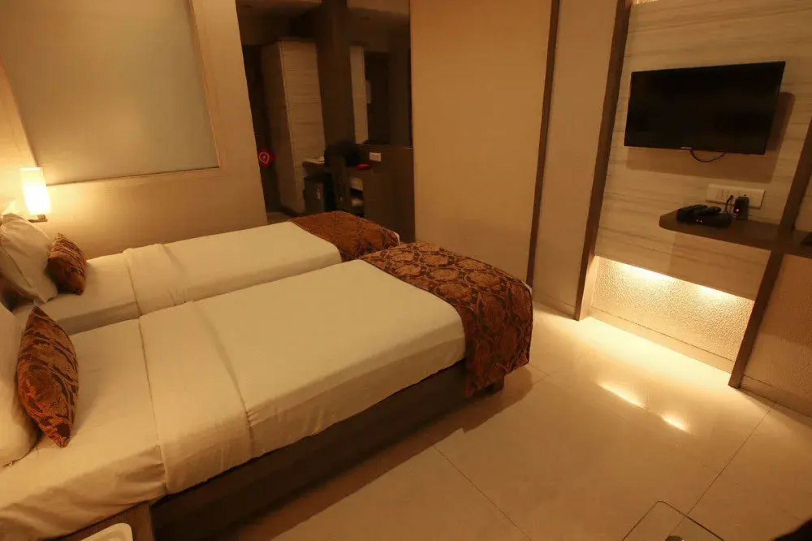 OYO Premium Navi Mumbai Panvel Bus Stop