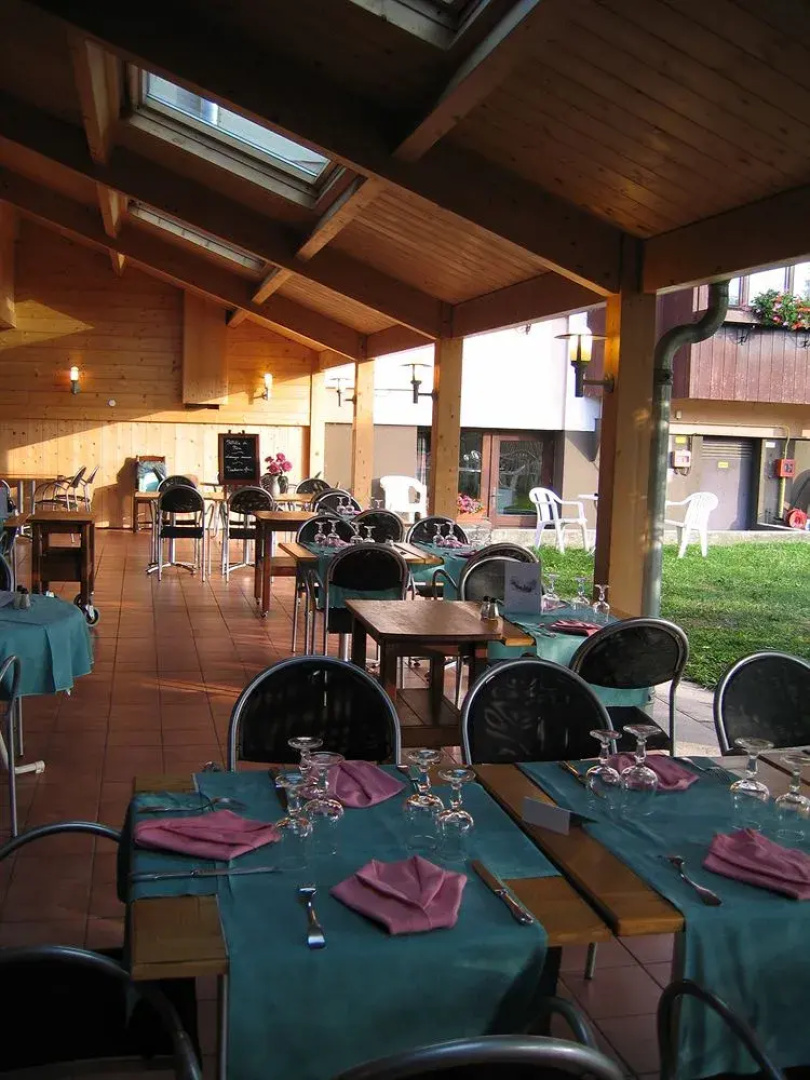 Hôtel Denarié - Restaurant les 5 Chemins