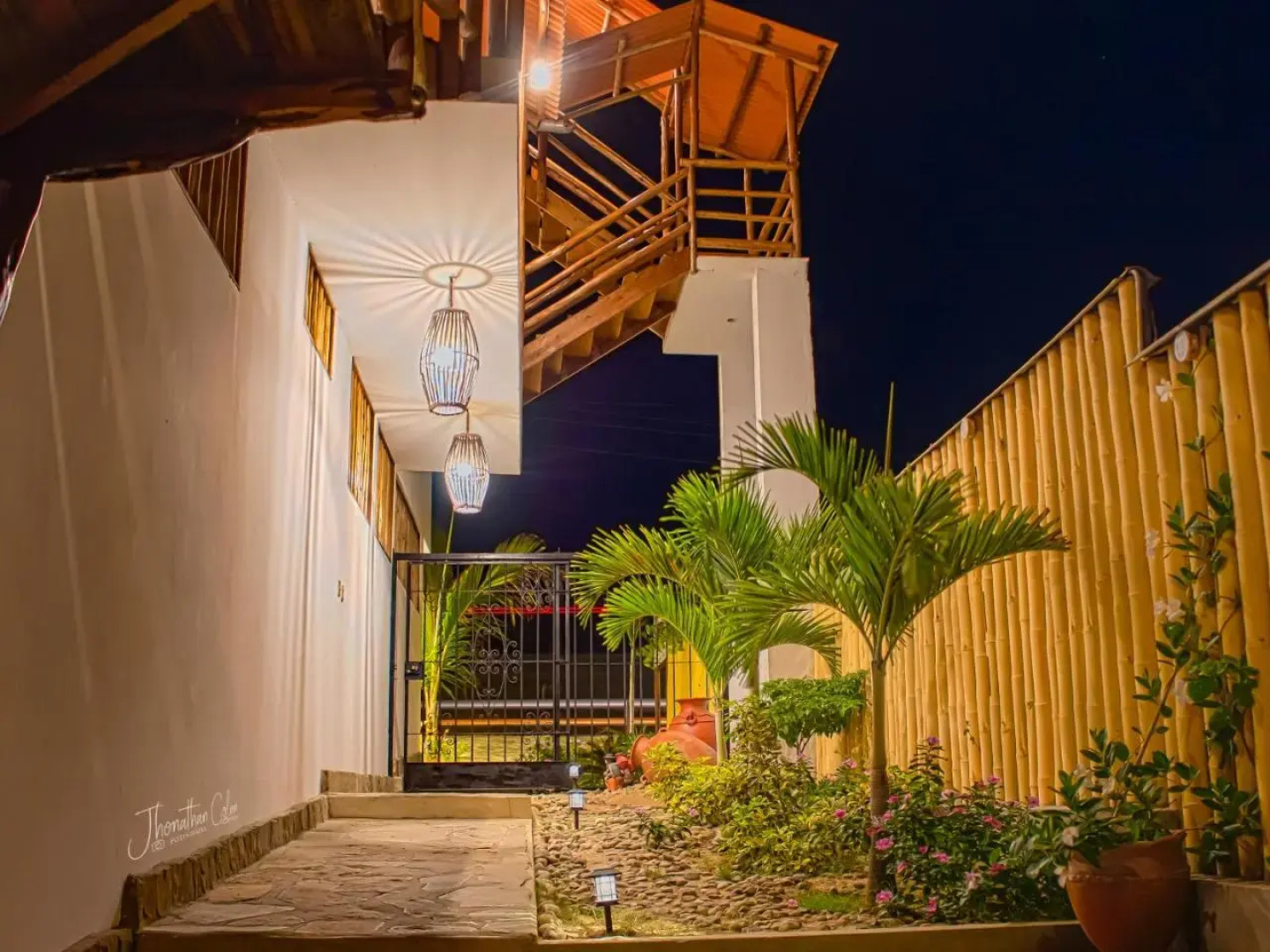 Maria Jose Bungalows