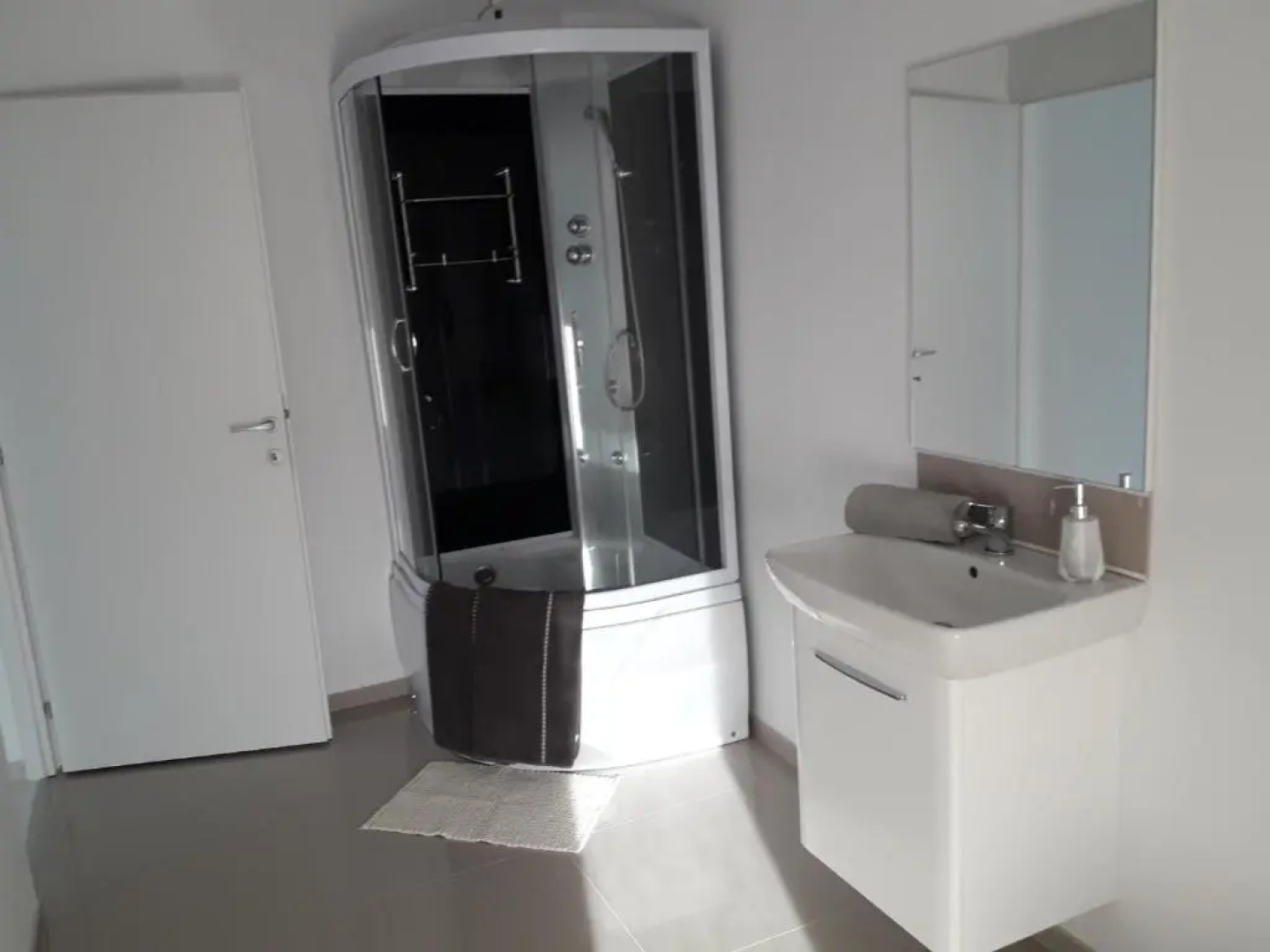 Villa Romelia - Select Apartments