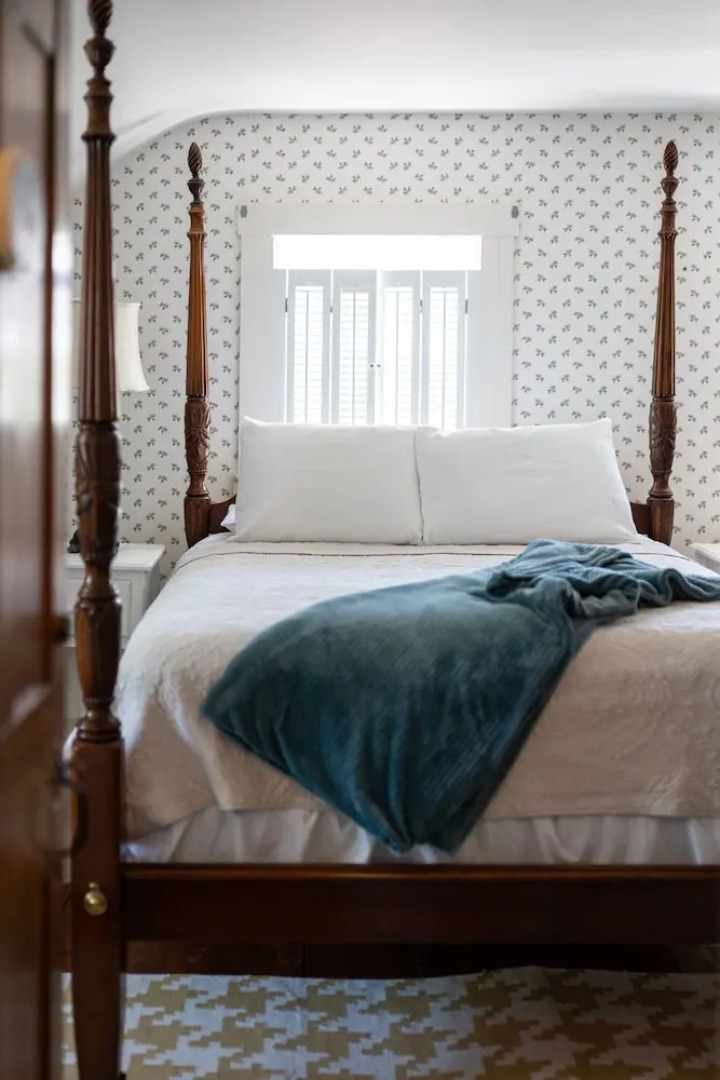 The Rugosa Guest House