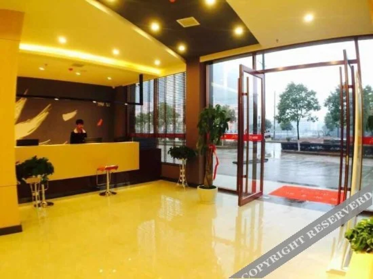 Shangpin Beautiful Hotel (Gao'an Ruiyang Avenue)