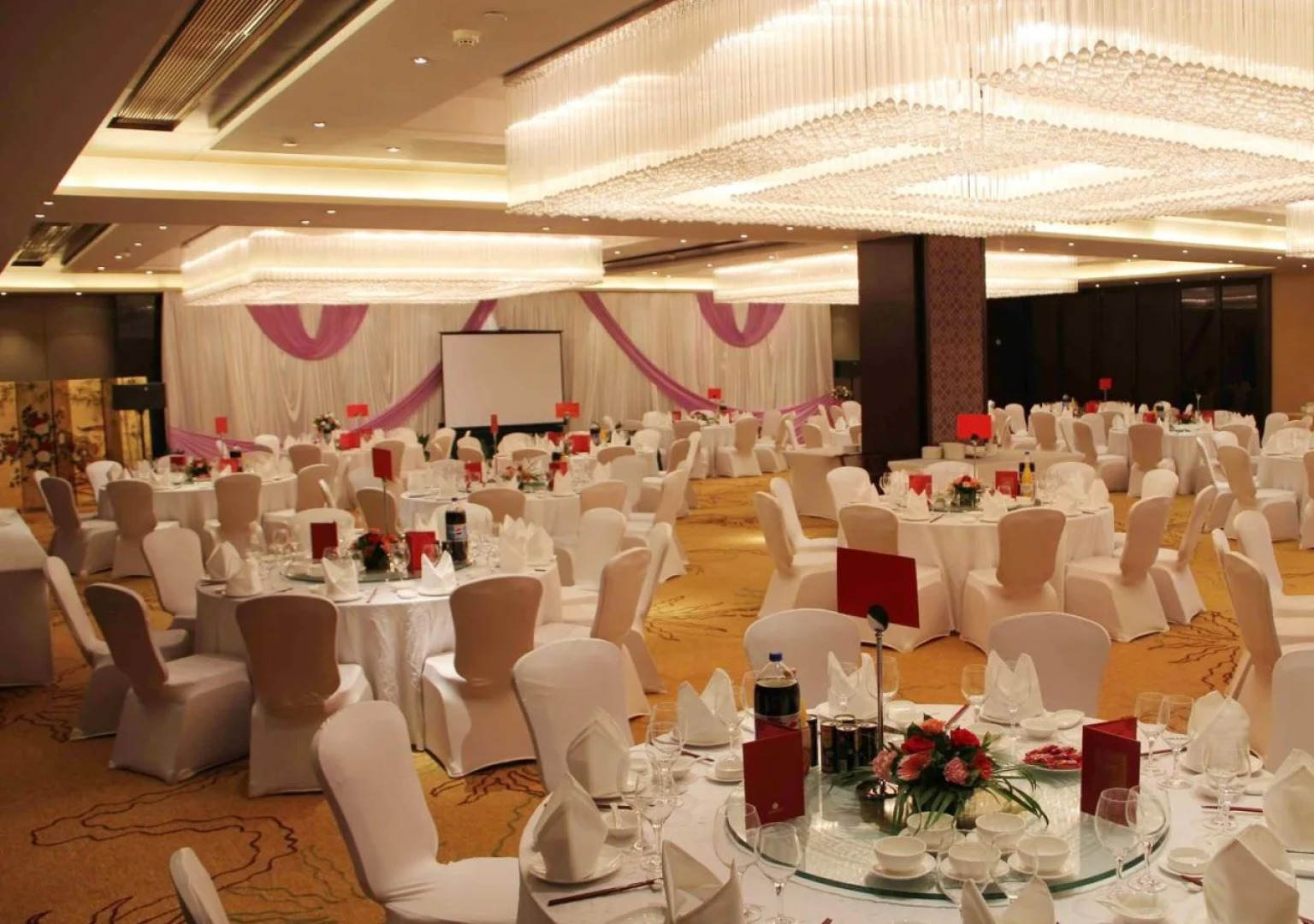 Heyuan Mels Welton Evergreen Lake Hotel