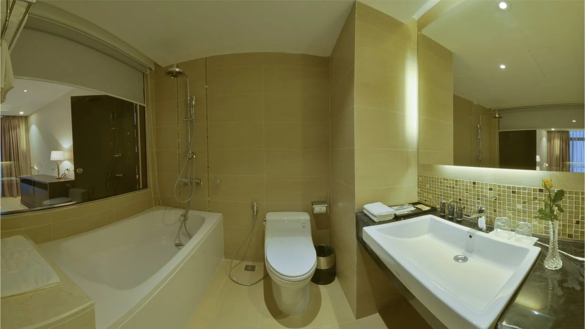Red River View Hotel