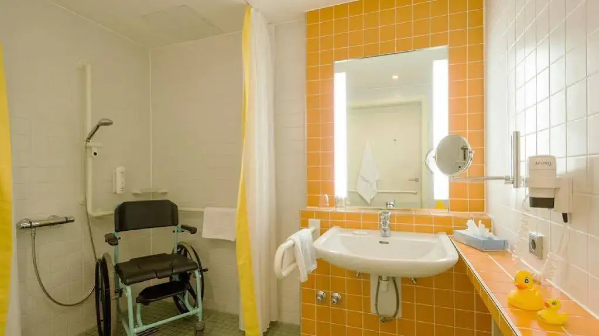 HausRheinsberg Hotel am See