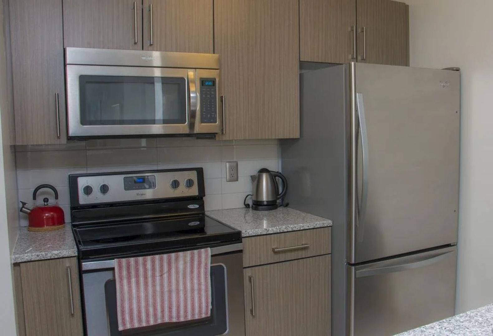 New York Area Modern Suites