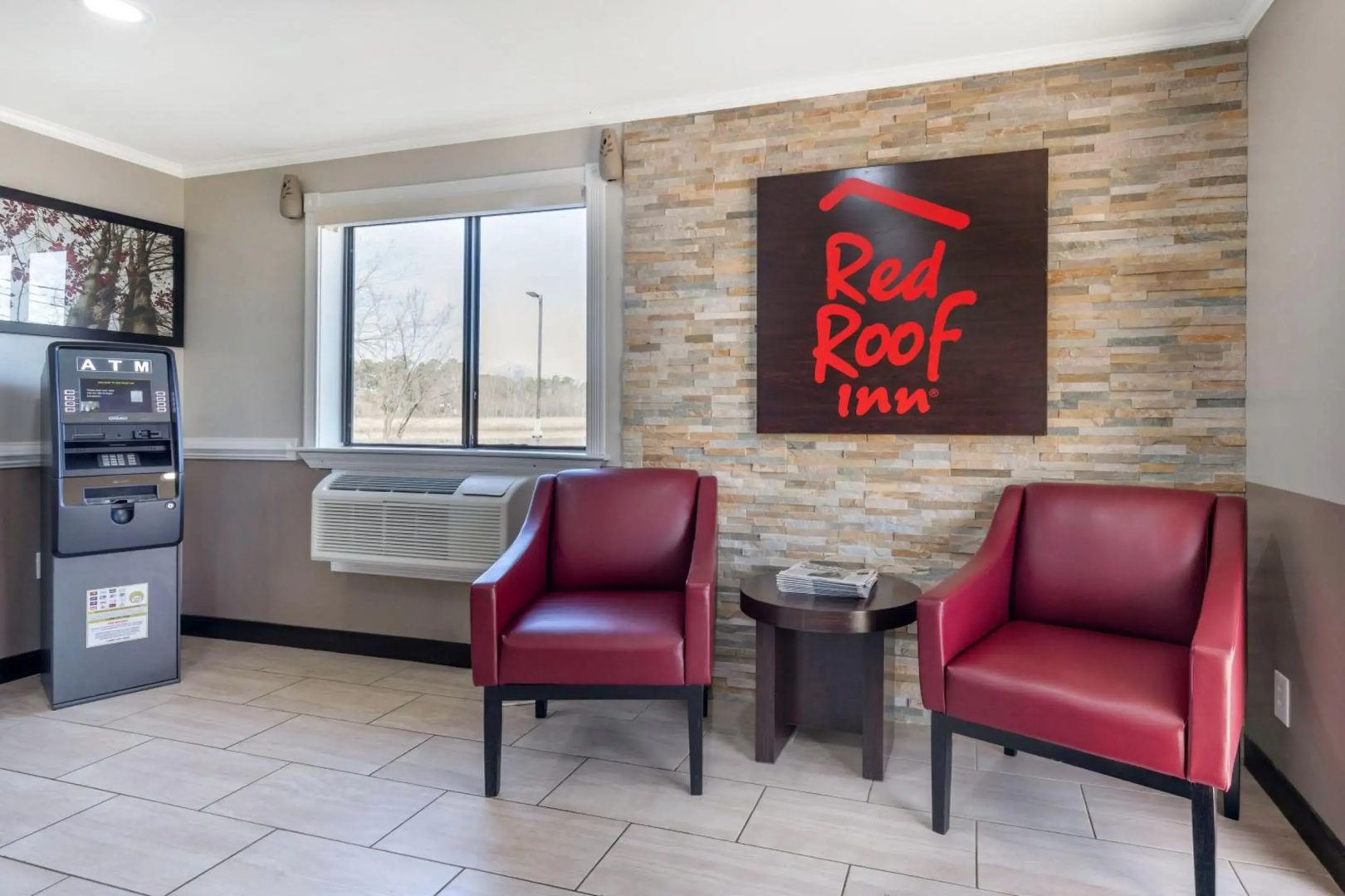 Red Roof Inn Suffolk