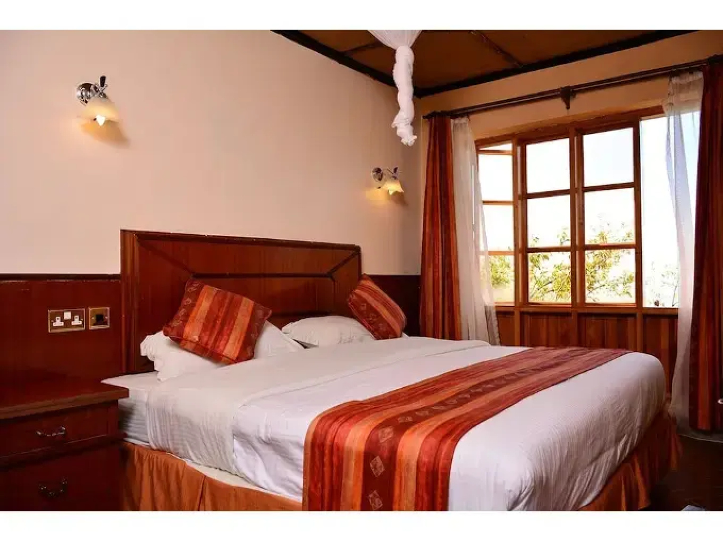 Mara Sun Lodge