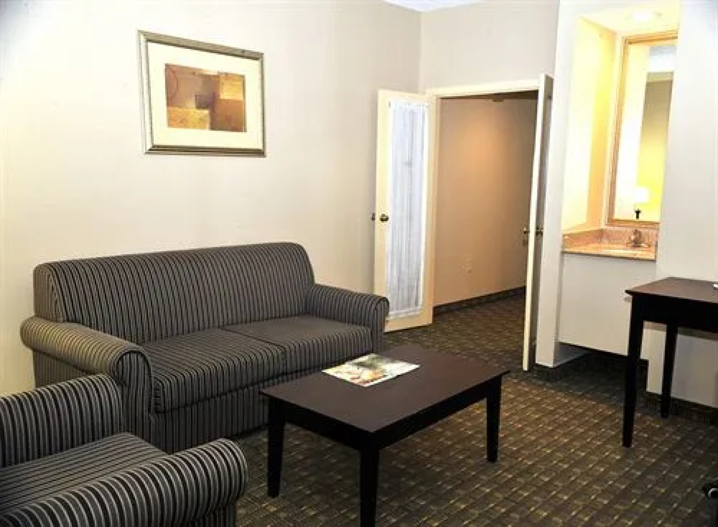 Ramada By Wyndham Newburgh/West Point