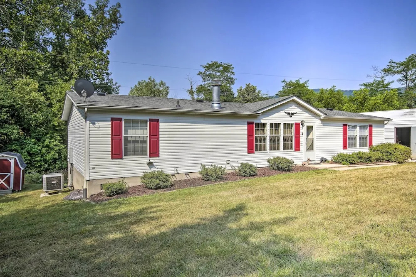 Shenandoah River Getaway < 9 Mi to Downtown Luray!