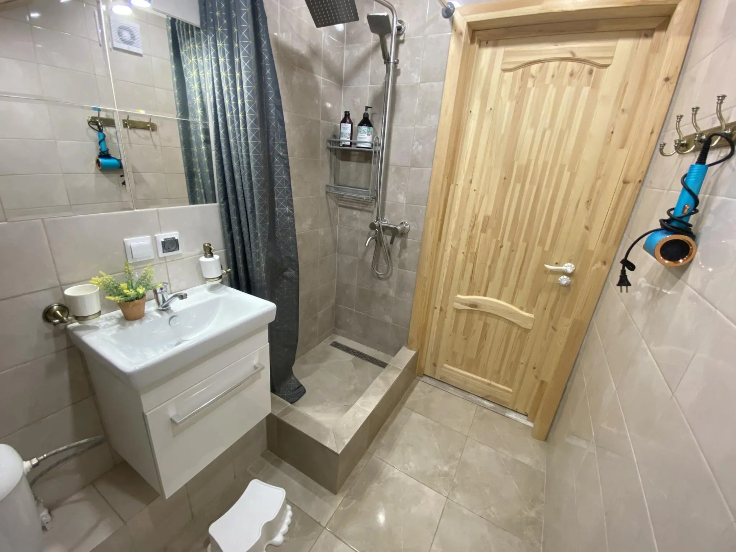 Уютный двухэтажный дом