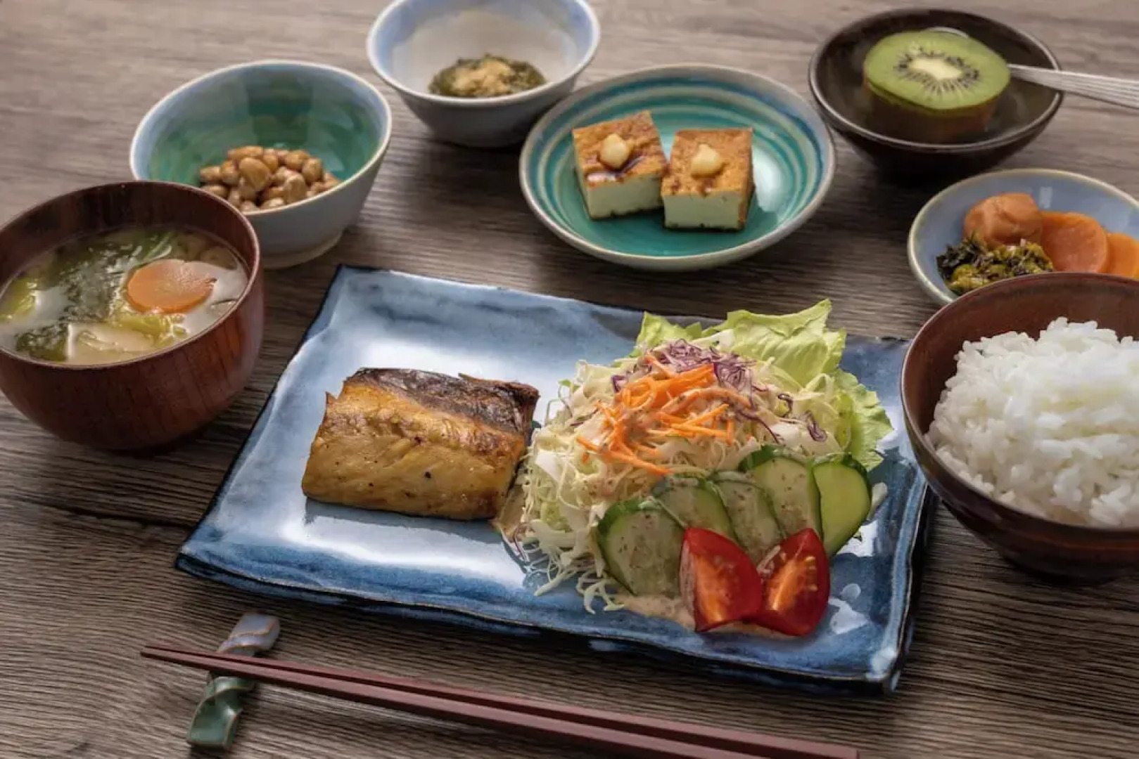 Share Creative&Bed 'adonoan'