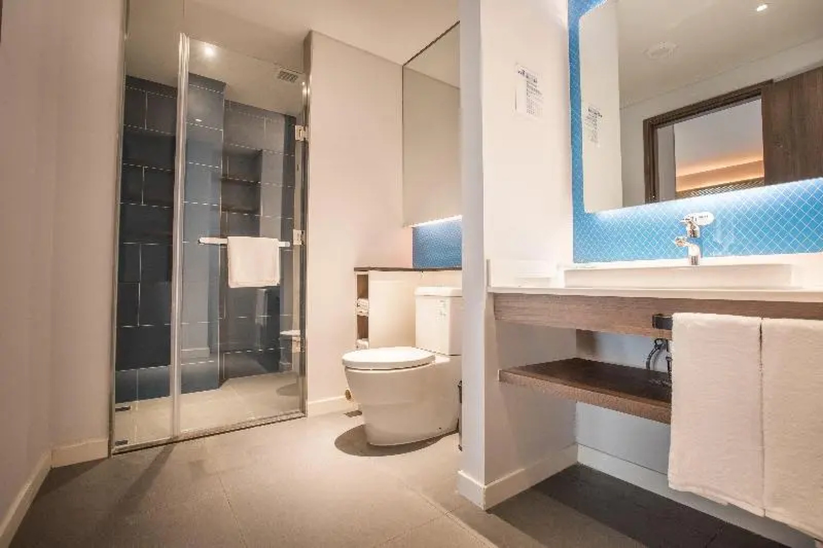 Holiday Inn Express Guizhou Qinglong