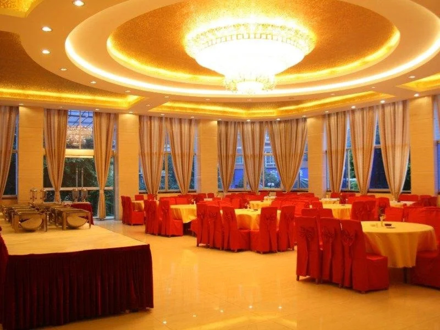 Yibin Jiangnan Hotel