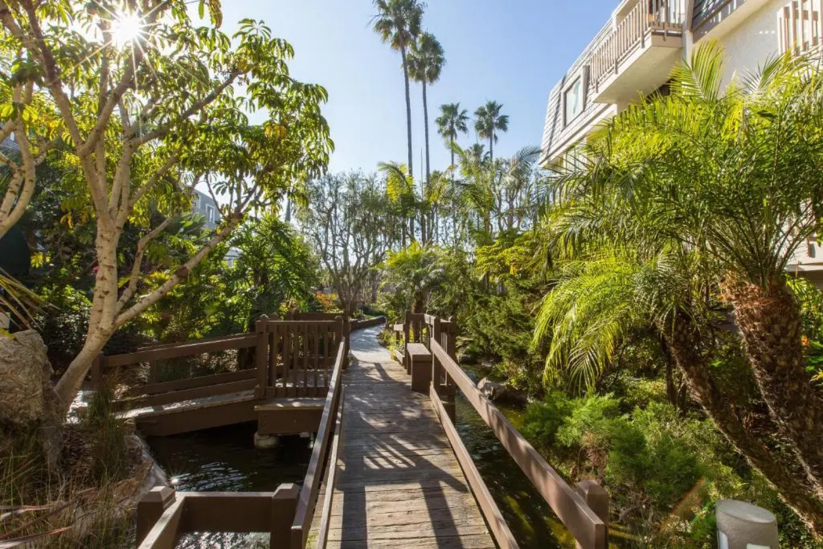 3 Bedroom - Complex is on the Beach With Huge Pools Hot Tubs Family S Love IT Here