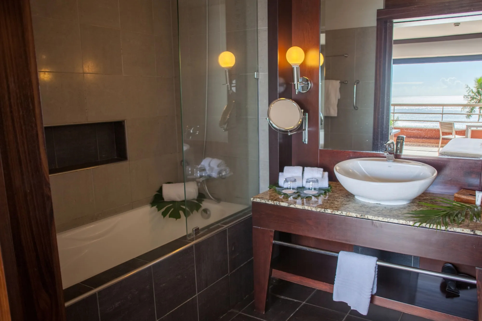Le Tahiti by Pearl Resorts