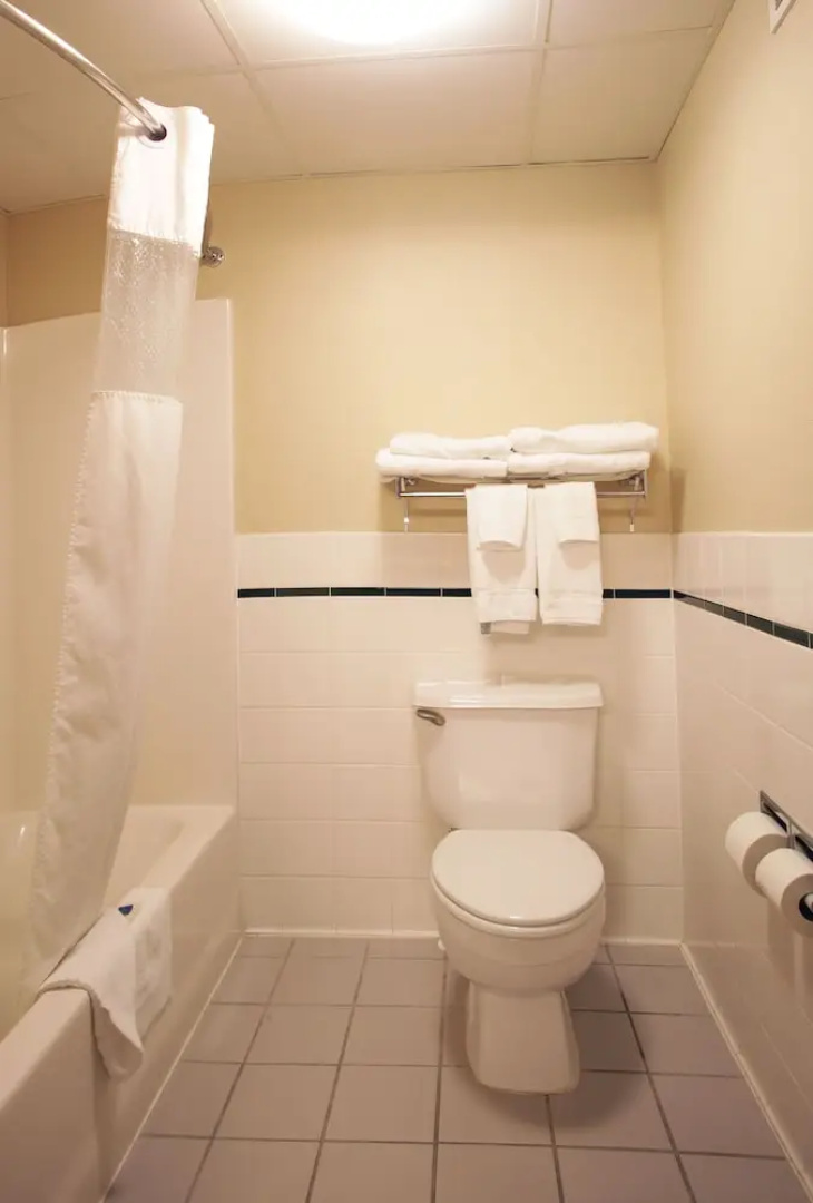 America Inn Lodge & Suites