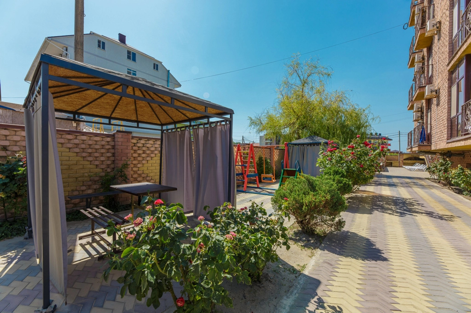 Островок (Отель Плаза Корпус №2)