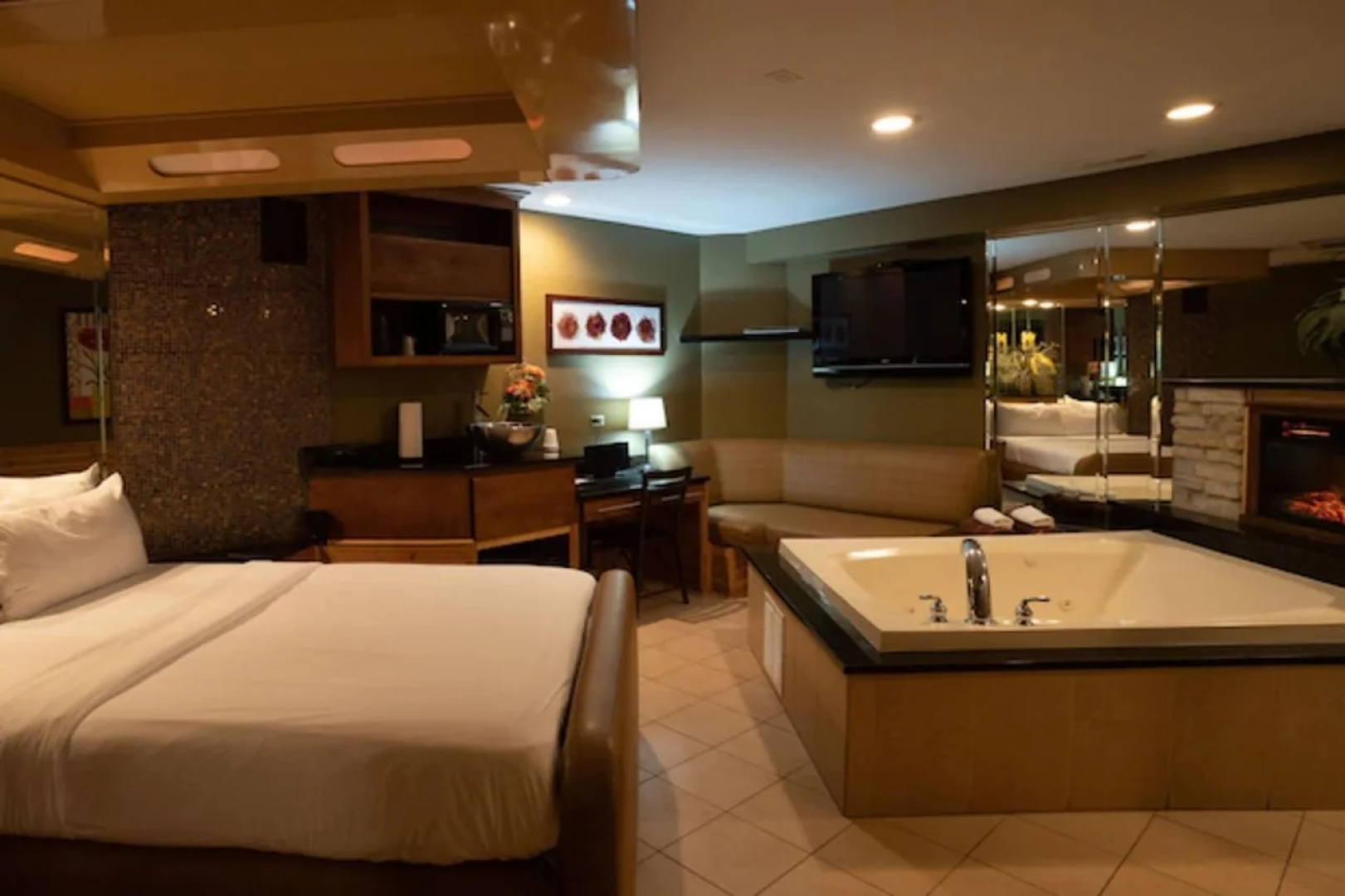 The Champagne Lodge & Luxury Suites
