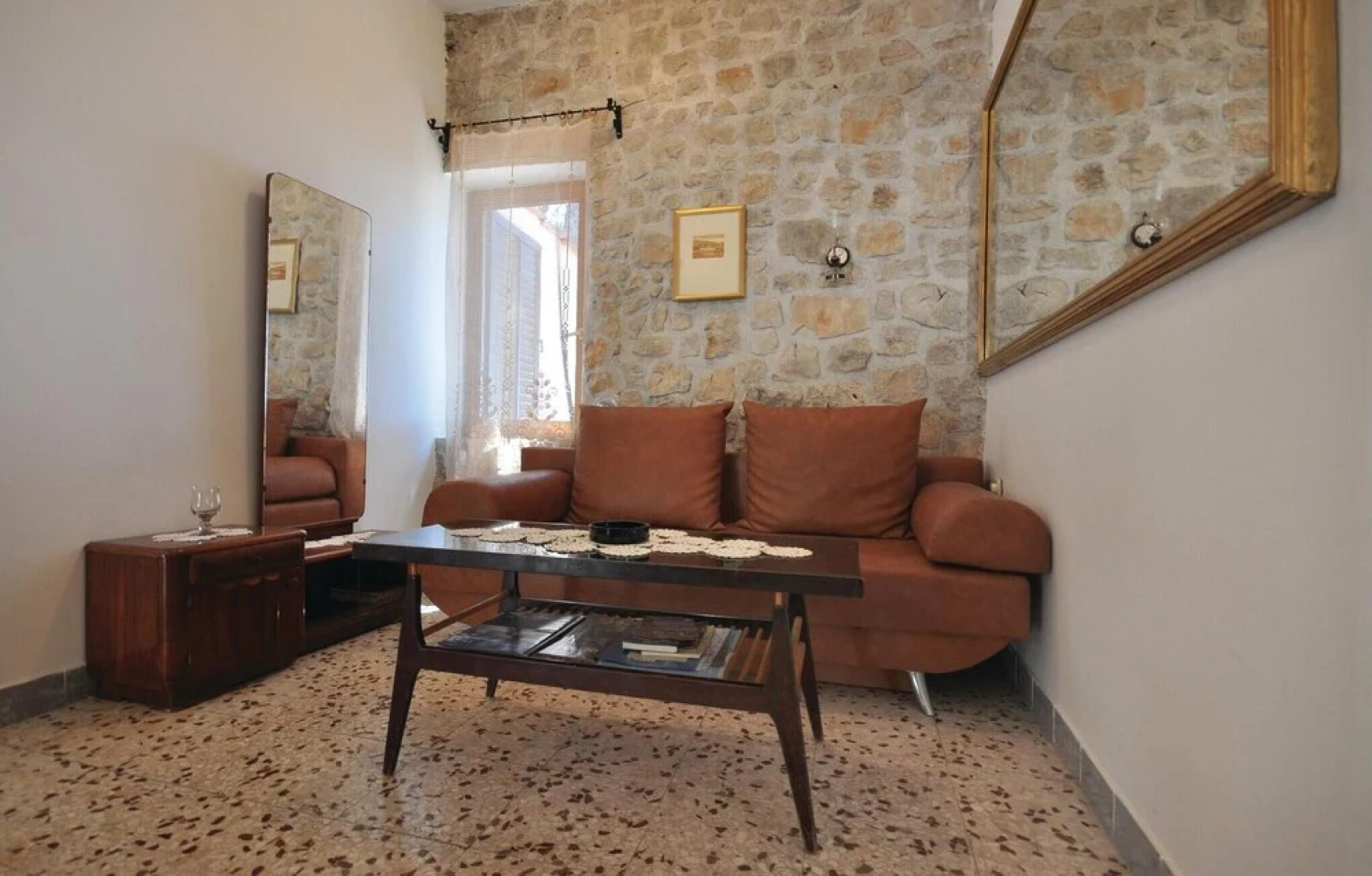 Nice Home in Vinisce With Wifi and 2 Bedrooms
