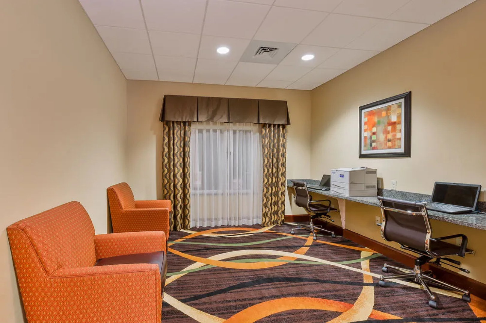 Holiday Inn Express Hotel & Suites Salina