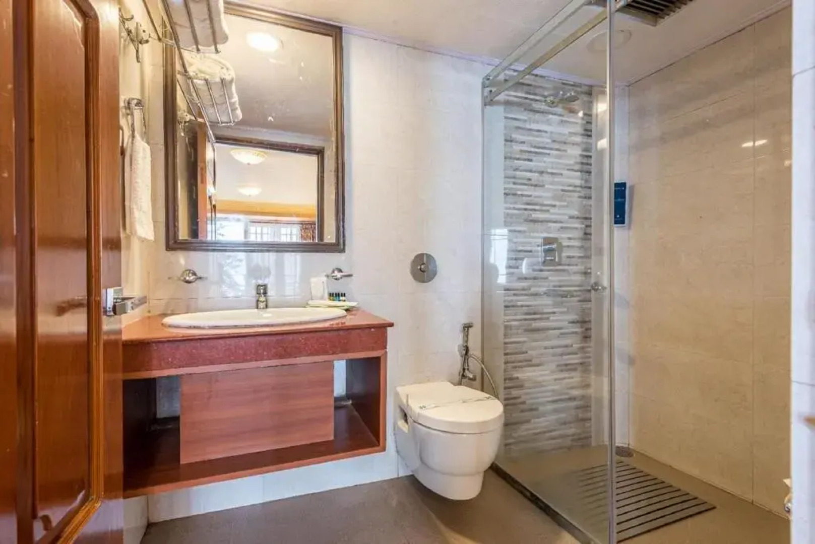 Udaan Dekeling Resort Darjeeling