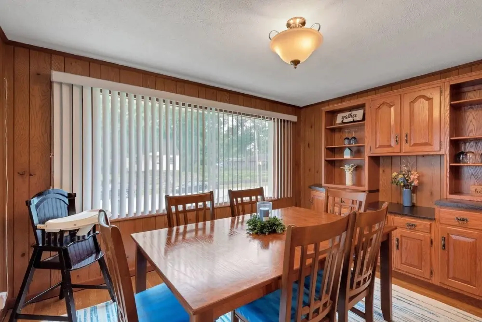 Quiet Comfy 2 Br Home In South Bend, Minutes From Notre Dame! Pet Friendly! 2 Bedroom Home by Redawning