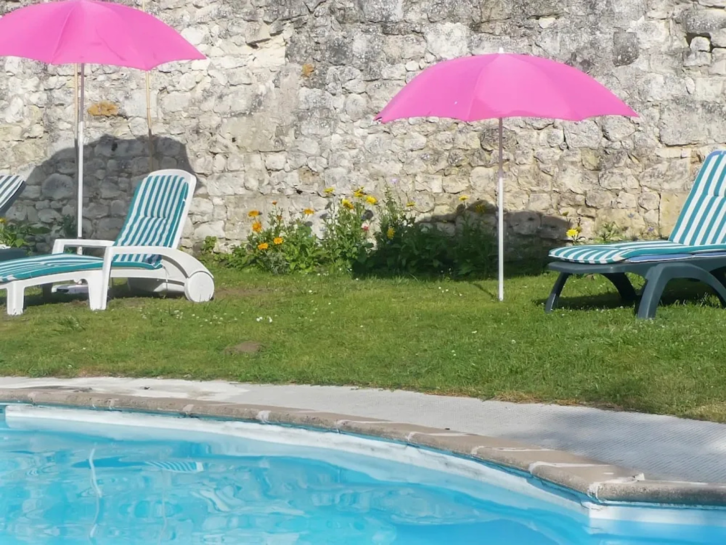 Mansion With 6 Bedrooms in Neuillé, With Private Pool, Furnished Garde