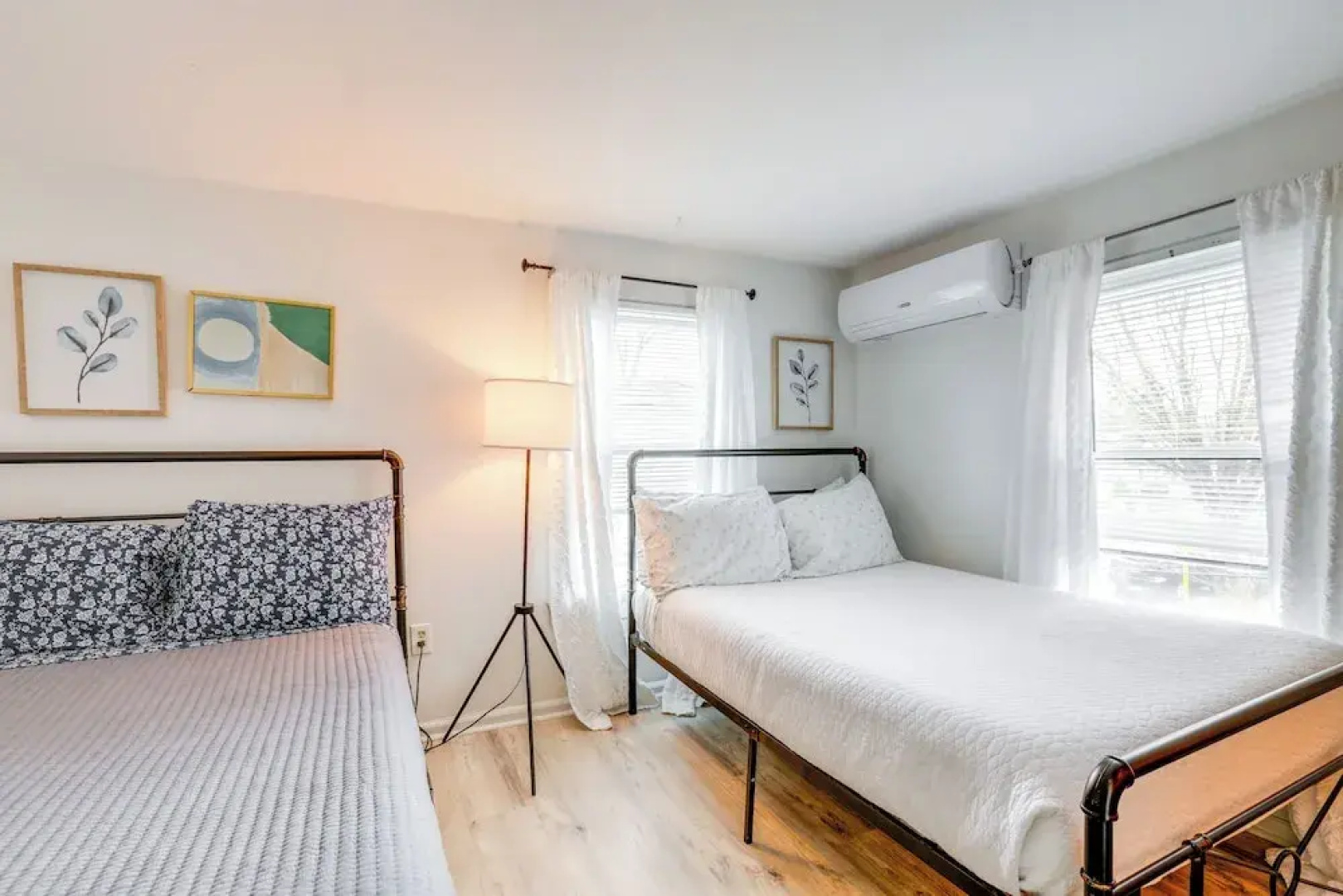 Walk to Campus & Palmer Square: Dtwn Townhome