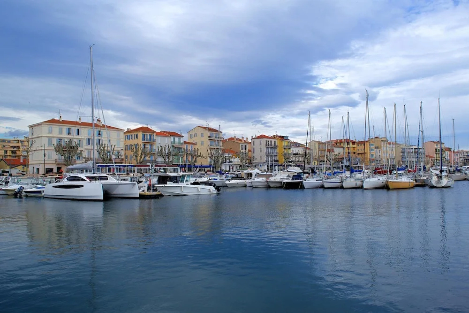 Studio in Golfe Juan - Vallauris, with Wonderful Mountain View And Balcony - 700 M From the Beach