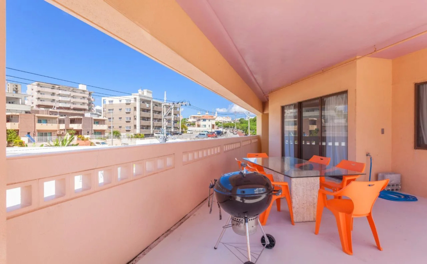 Kariyushi Condominium Mezon Max