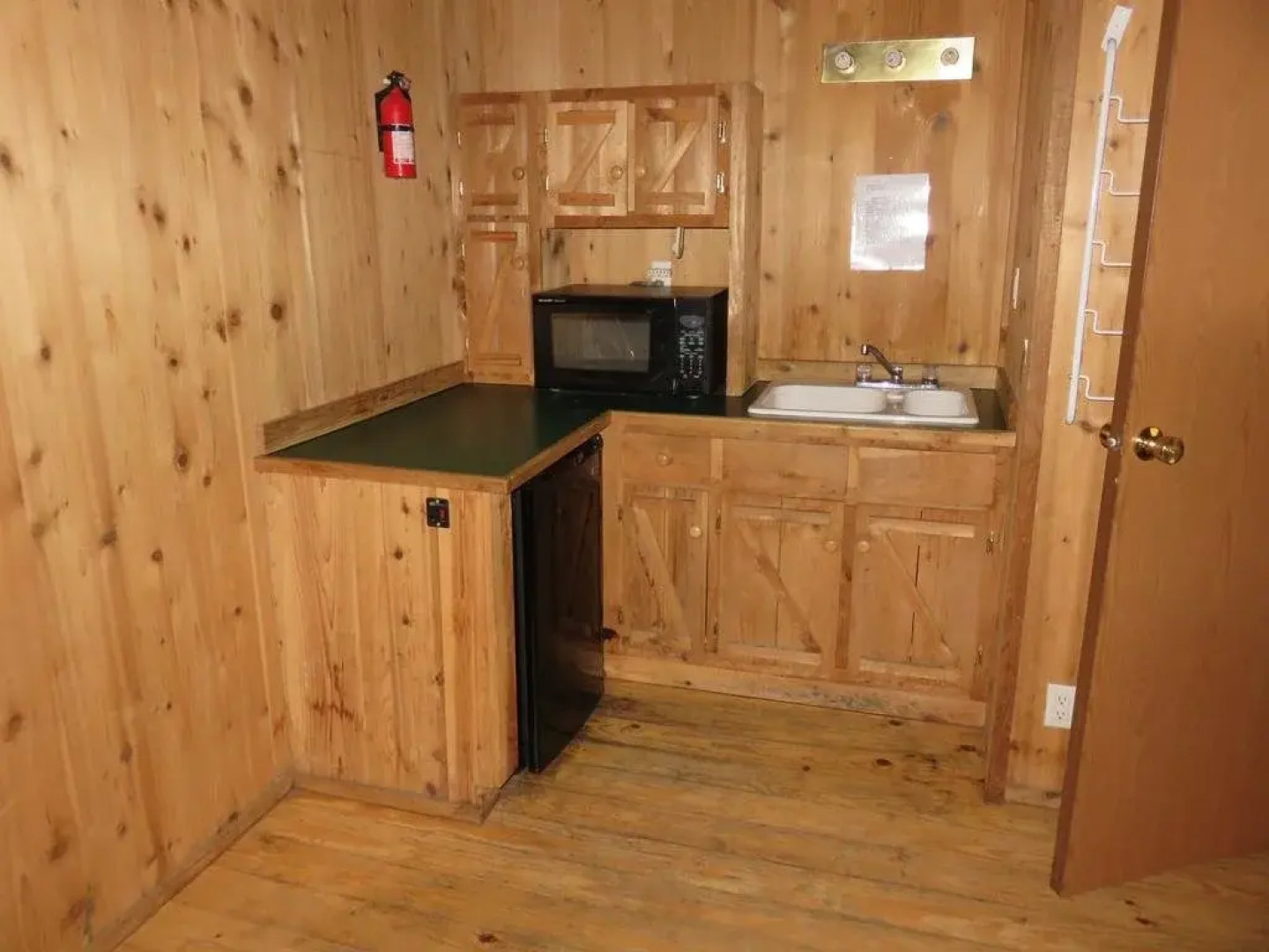 White Pines Campsites - A Cruise Inn Park