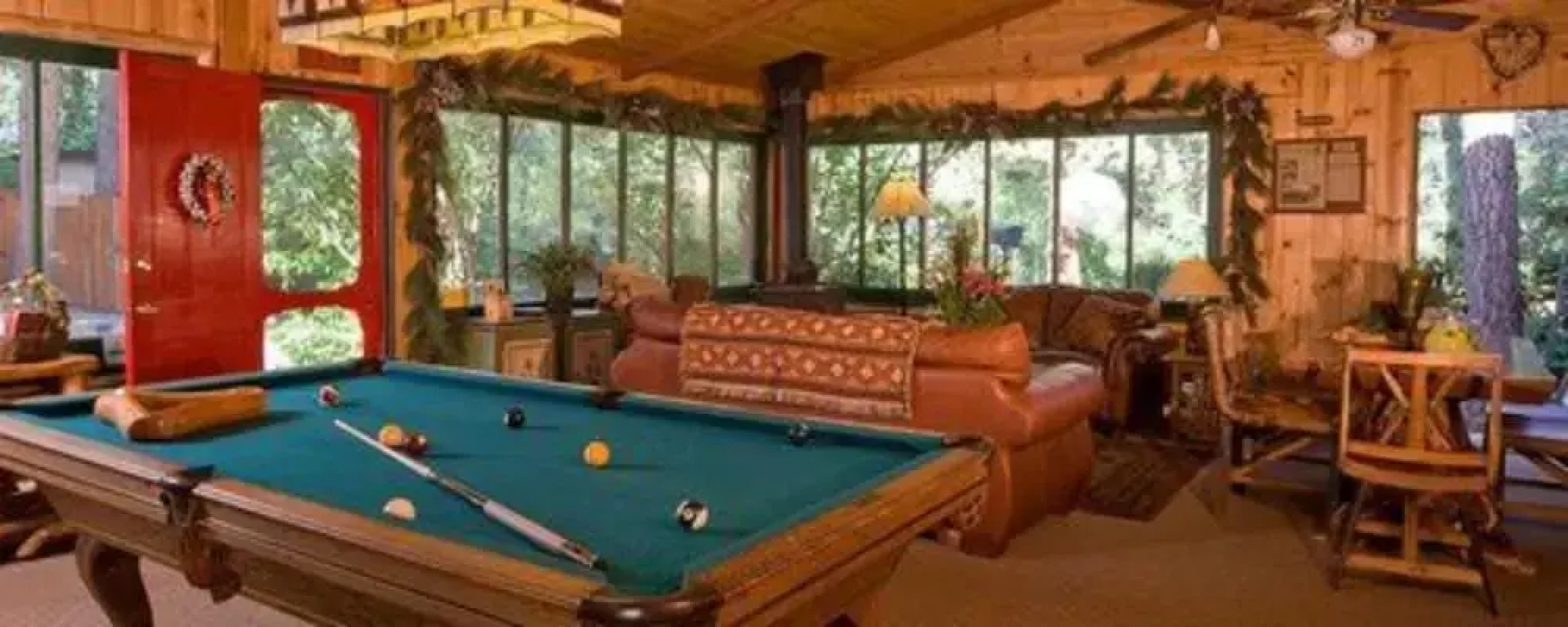 Gold Mountain Manor Bed and Breakfast