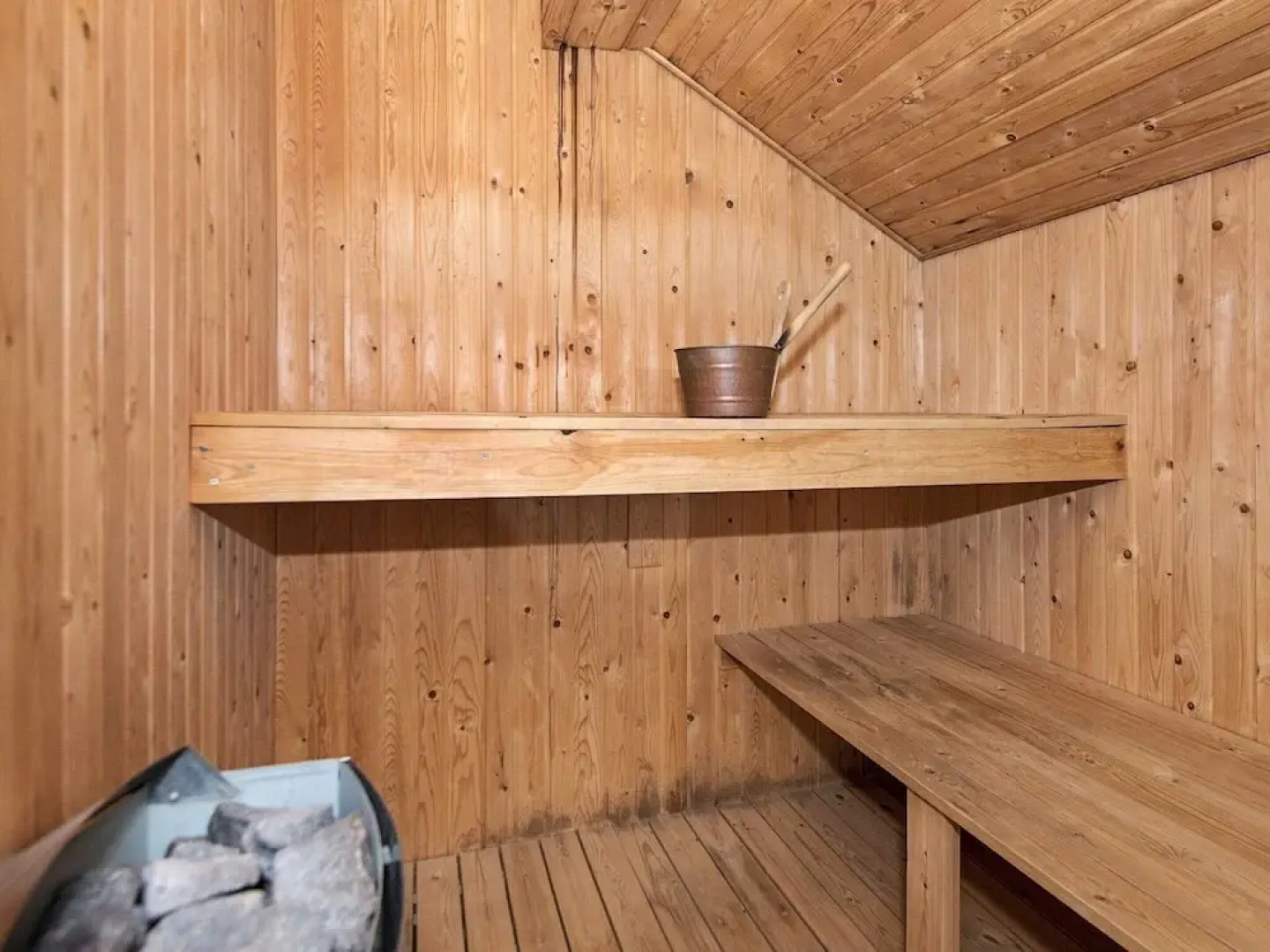 10 Person Holiday Home in Henne