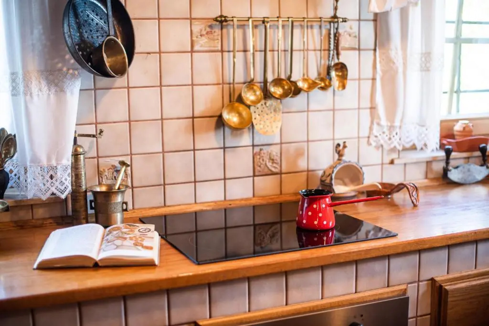 Authentic Countryside Villa With Hot tub