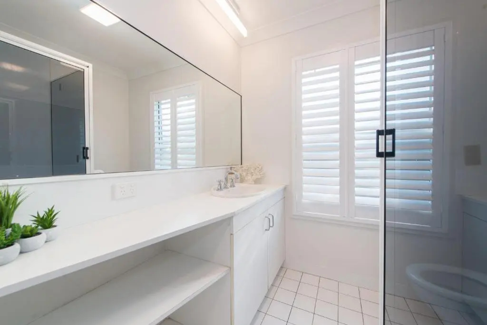 12 Merinda Crescent