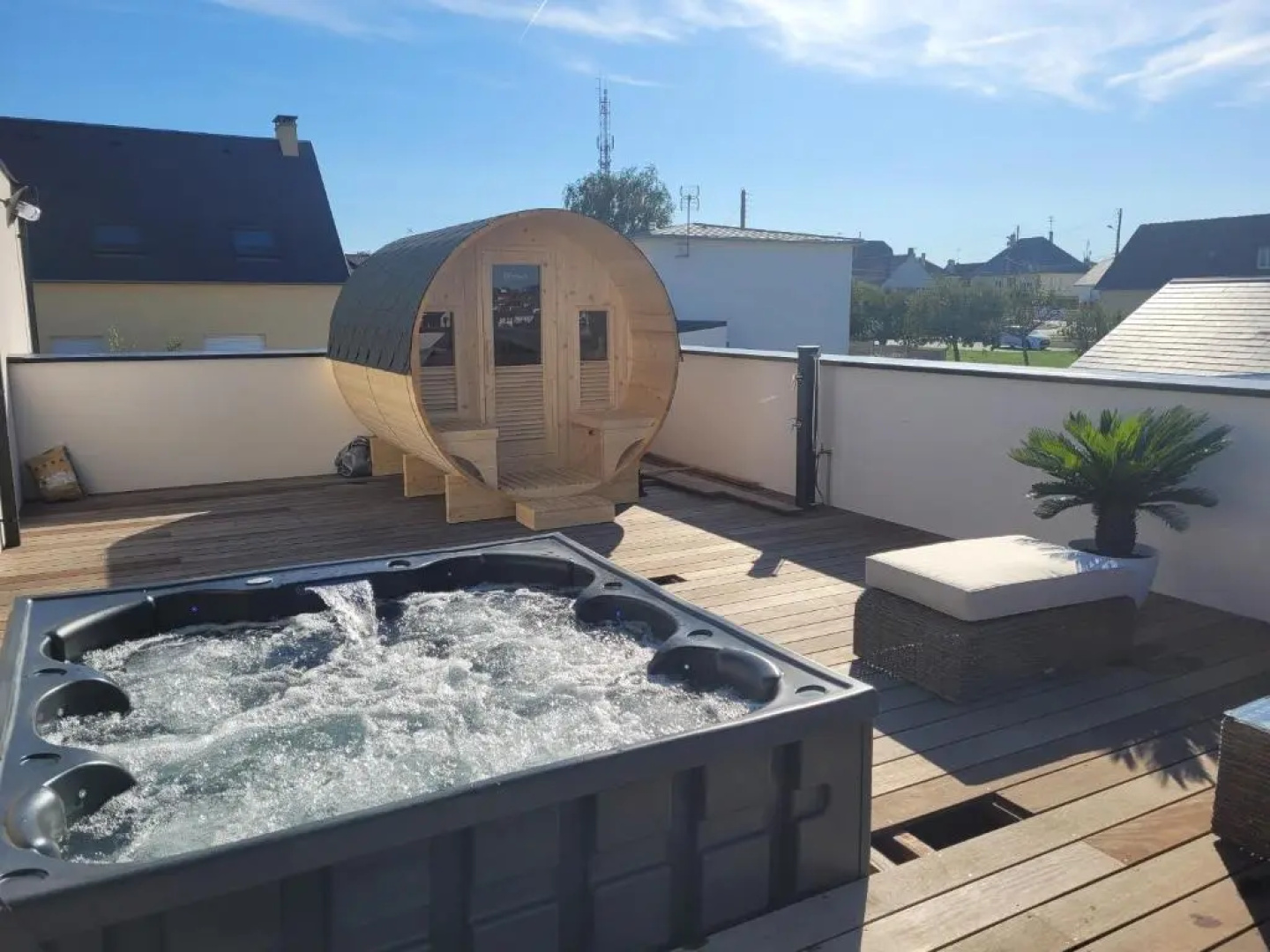 La Villa Thelma 5 étoiles, piscine, sauna et jacuzzi