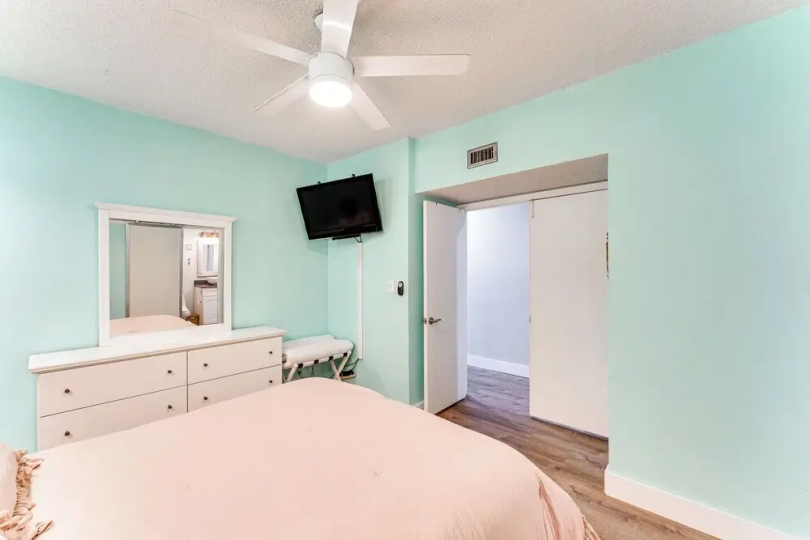 Oceanfront Condo w/ Views 1 Mi to New Smyrna Beach