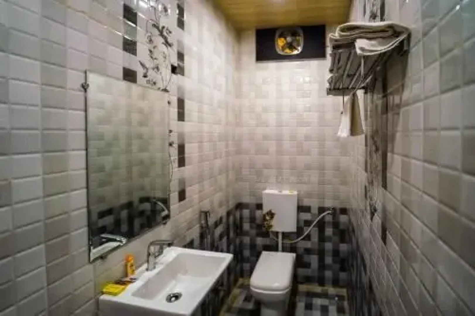 Manas Ac Rooms