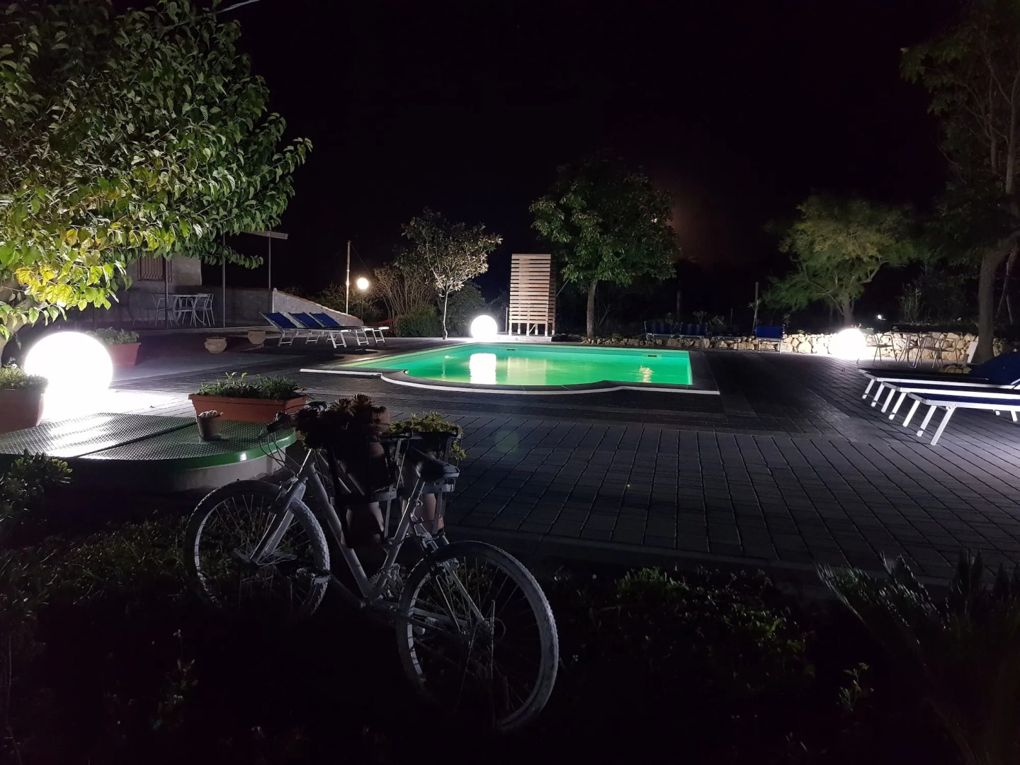 Bed House Floristella