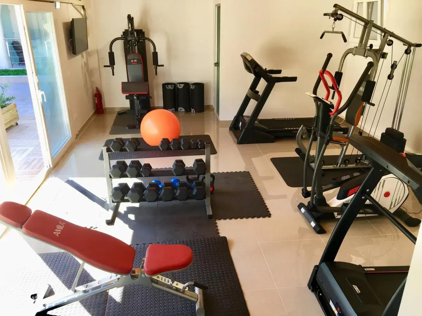 Palapart Gikas Suites And Studios