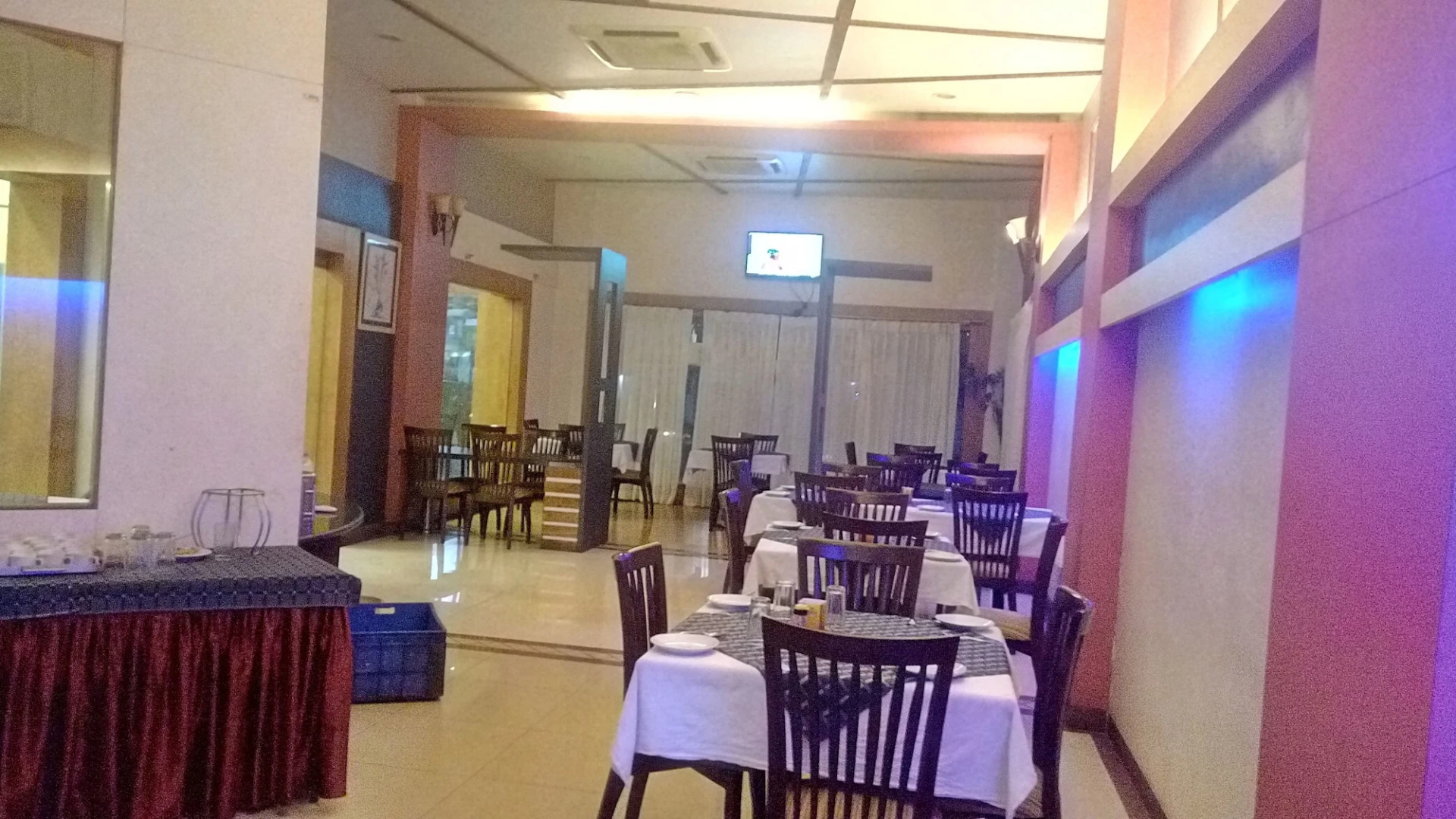 Hotel Kohinoor Square