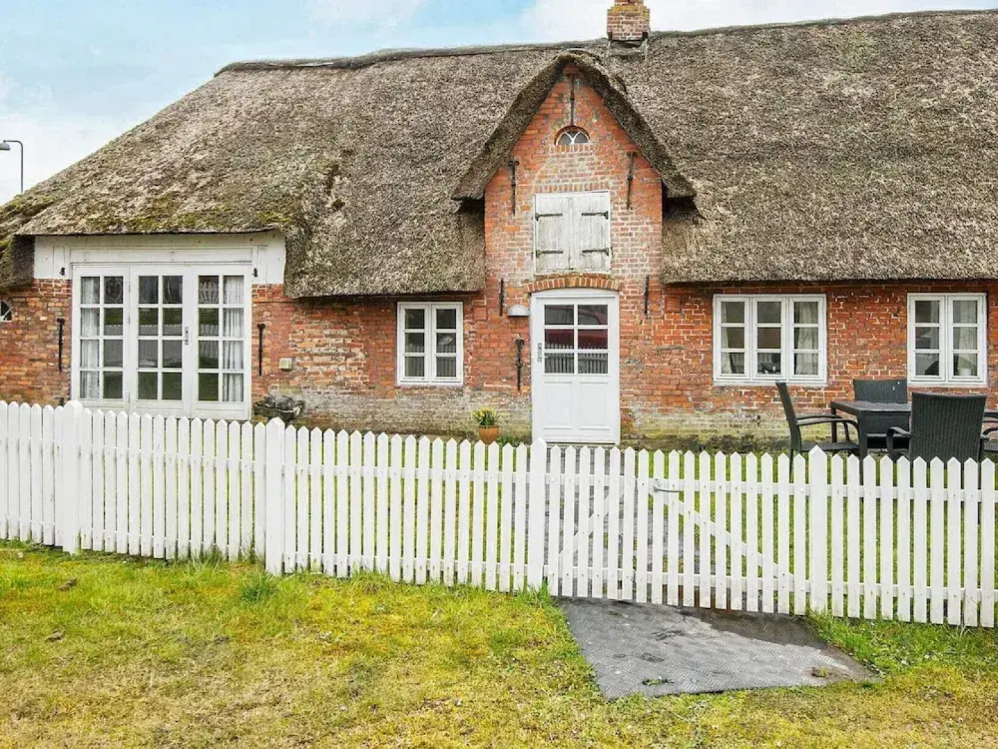 6 Person Holiday Home in Hojer