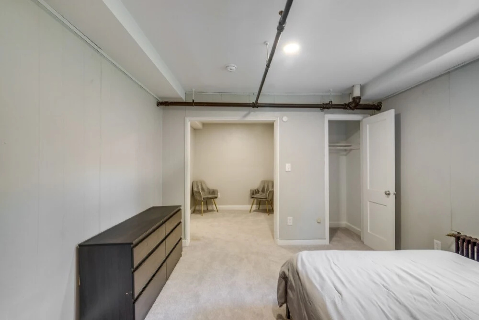 Washington, DC, Area Apartment < 2 Mi to Subway!