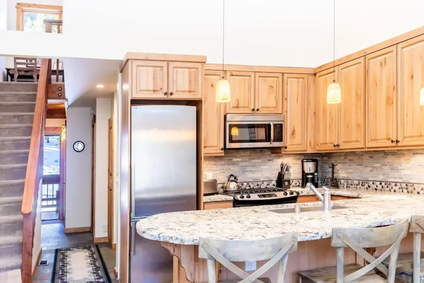 Beautiful Mountain 2 Bedroom Ski-In/Ski-Out in Ski Trails by RedAwning Save 10% on 3 Nights, 15% on 5 Nights!